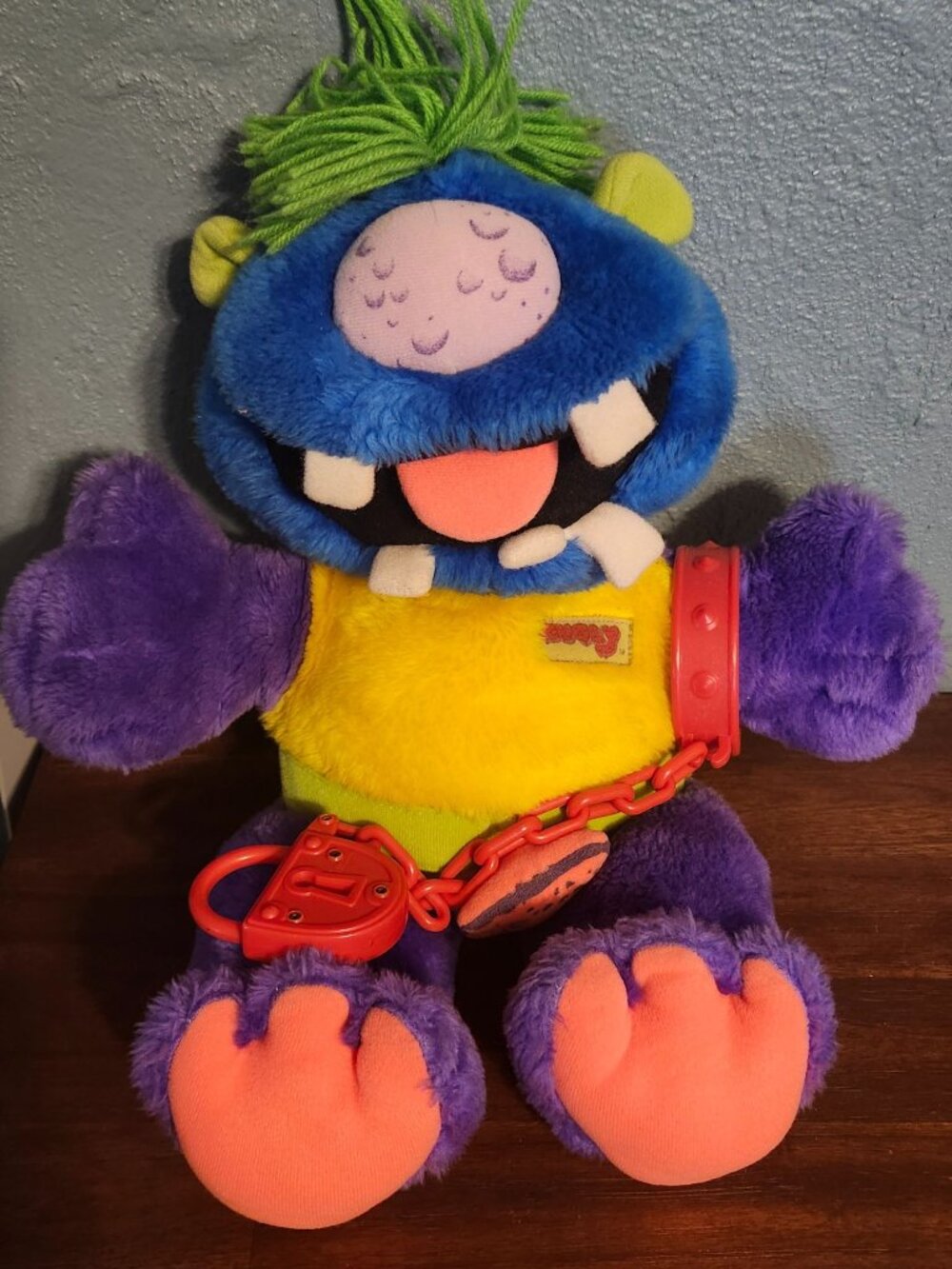 Vintage Plush 1986 Zugly Hug a Monster with Breakaway Chain by Marchon
